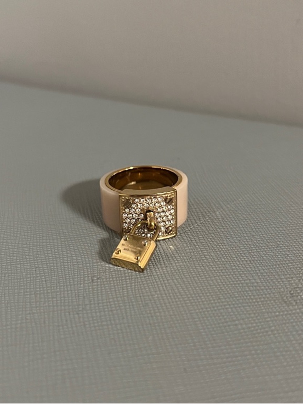 MICHAEL KORS Rose Gold Padlock Ring Blush Band Pave Crystals, Size 6